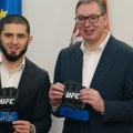 (Foto) Vučić ugostio Mahačeva, MMA borca i svetskog šampiona: "Poklonio mi je rukavice iz poslednje borbe"