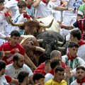 Trka s bikovima mogla ih je koštati života! Veliki broj teško povređenih tokom trećeg dana održavanja Festivala San Fermin u…