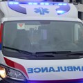 Kolima naleteo na tri vozila i sleteo u parkić u Kisačkoj: Povređeni muškarac i žena iz drugog automobila