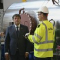 Gašić obišao kompaniju Krušik u Valjevu