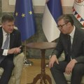 Na čemu je Vučić insistirao prilikom razgovora sa Lajčakom?