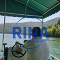 Ovo srpsko jezero pravi je letnji hit: Na hiljade turista iz čitavog sveta stiže podno planine Zlatar, dok se voze brodićem…