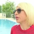 Jovana Jeremić se skinula i uživa u bazenu! Brutalni kadrovi iz luks vile u Grockoj, voditeljka snimila svaki detalj