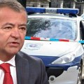 Bio je državni sekretar! Otkrivamo ko je poznati javni beležnik kog je muškarac juče išutirao na ulici!