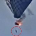 Čovek visi iz balona, pada i umire! Kamera snimila užasavajući incident Svi hvale njegov poslednji herojski čin, spasao je…
