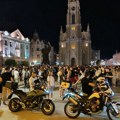 FOTO i VIDEO: Motoraši i građani se večeras okupili u akciji "I ja sam Darko"