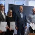 Još jedna grupa zdravstvenih radnika vratila se u Srbiju, dobili ugovore o radu
