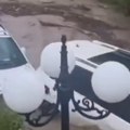 Apokaliptične scene iz Bugarske, voda nosi automobile kao igračke Četvoro mrtvih, među žrtvama i dva spasioca (video)