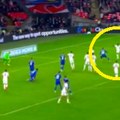 Majstorija! Saka vrunskim udarcem matirao Rajkovića na Vembliju! Pogledajte kako je Engleska povela protiv Srbije! Video