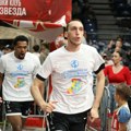 Košarkaši Zvezde i Partizana istrčali na večiti derbi u Areni u identičnim majicama, ovo je bio razlog
