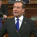 "Smešno je gledati kako zeleni insekt skače po zemljama" Medvedev žestoko udario na Zelenskog na jedne izjave: "Apsurd"