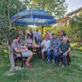Meštani Dubova se druženjem zahvalili svim donatorima