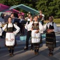 Pavljion igre i tradicije: „EKSPO karavan“ na Trgu srpskih ratnika u centru Kraljeva