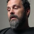 "Sa 13 godina je iskoristio moje telo, tek posle 20 godina sam shatio šta mi je uradio": Grčki pevač preživeo je zlostavljanje…