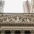 Wall Street: Dow Jones potonuo više od 300 bodova