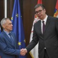 Vučić obavestio Bocan-Harčenka o situaciji na KiM