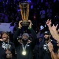 Dejvis i Lebron vodili Lejkerse do prvog NBA kupa