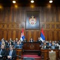 Burna polemika u skupštini: U parlametnu završeno glasanje za novu Vladu Srbije (video)