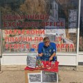 Mali heroj iz Sremske Mitrovice: Nikola (6) odlučio da pomogne bolesnoj deci, prodaje igračke i donira sav prihod (foto)