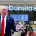 Mekdonalds izazvao epidemiju, jedan čovek mrtav, 49 zaraženih! Smrtonosni burger i Donald Tramp u centru priče!