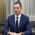 Da nas praznik rođenja Hristovog još jednom podseti na značaj topline porodičnog okrilja: Ministar Marko Đurić čestitao…