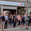Dan kada je SNS razvlašćena u Kragujevcu: Zborovi građana o sinoćnjem protestu i „kontraprotestu”