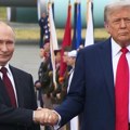 Kremlj: Predstoji ozbiljan rad pre sastanka Putina i Trampa