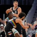 Šta mu bi? Nikola Jokić razbio Šarlot i naterao rivala da posle 165. utakmice u NBA ligi ipak ne obori rekord (video)