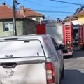 Gorela kuća u Zlatiborskoj ulici, vatrogasci brzo reagovali