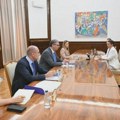 Vučić sa predstavnicima SZO potpisao dvogodišnji Sporazum o saradnji