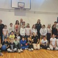 Vezivanje mališana kroz sport: Nova faza projekta donosi još 50 inkluzivnih radionica za decu sa i bez invaliditeta