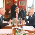 Sastanak Vučevića i Šalaja Bobrovničkog: Jačanje vojne saradnje sa Mađarskom