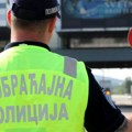 Vozio auto-putem u suprotnom smeru, bez dozvole: Crnogorcu (19) oduzet automobil i završio u zatvoru
