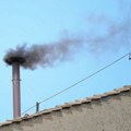 Ponovo se vidi crni dim iz Sikstinske kapele: Papa još nije izabran