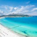 Nema gde igla da se ubode! Gradovi preopterećeni turistima na rubu iscrpljenosti - jedan beleži preko 50 miliona noćenja…