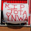 Scene ispred "enfilda" slamaju srca! Navijači Liverpula se okupili i čuvenom pesmom ispratili Dioga Žotu! Snimak koji dokazuje…