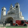 Požar u Hramu Hristovog Vaskrsenja u Podgorici: Vatrogasci brzo reagovali