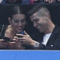 FOTO Skupa slika, ali bukvalno: Kristijano Ronaldo i Georgina slikom "diskretno" pokazali luksuz teažk 18 miliona evra
