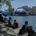 Turisti zatečeni vrućinama u Evropi: Kao usred leta, mislili smo da će biti prohladno