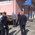 Prvi dan izborne kampanje: Kosovski ministri zatvaraju srpske institucije, Srpska lista održava miting