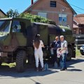 (Фото) Помоћ грађанима: Војска Србије ангажовала додатне цистерне због несташице воде у Чачку