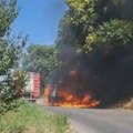 Zapalio se kombi kod Malog Mokrog Luga FOTO