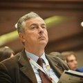 "Umesto predizbornih poklona, državi su potrebne stručne analize i borba protiv korupcije"