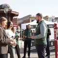 SPP u kampanji na šetalištu razgovarala sa građanima i mladima