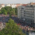 Učesnici protesta „Srbija protiv nasilja“ okružili predsedništvo (VIDEO)