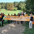 Protest na Fruškoj gori: "Secite korupciju i kriminal, a ne šume" (FOTO i VIDEO)