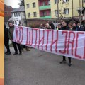 Protest zbog lošeg stanja u vrtiću u Priboju: Vaspitačicu koja je deceniju brinula o deci otpustili posle porodiljskog
