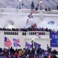 Napad na Kapitol: Za Trampa patriotizam, a za Bajdena prijetnja demokratiji