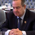 Dačić: Policajci će i dalje biti u školama, bezbednost dece je naš prioritet