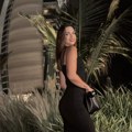 Srpska olimpijka slavi u Dubaiju: Haljina jedva pokrila zgodno telo, dekolte "puca", a nju muž čvrsto uhvatio